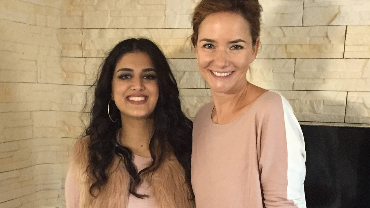 JUVIA-Geschäftsführerin und Miss BAMBI-Jurymitglied Judith Dommermuth mit Miss BAMBI 2016 Rumi
