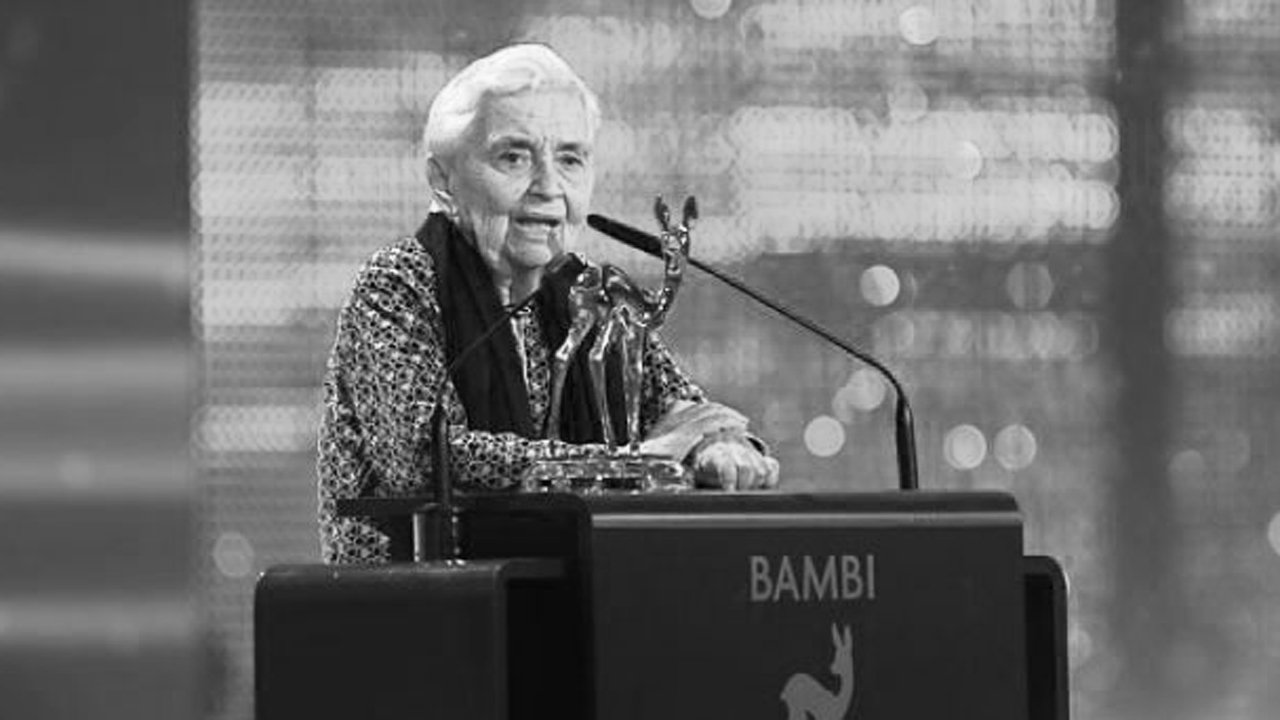 Ruth Pfau erhielt bei der 64. BAMBI-Verleihung einen Preis in der Kateogrie "Stille Helden" (c) Hubert Burda Media / Jens Hartmann