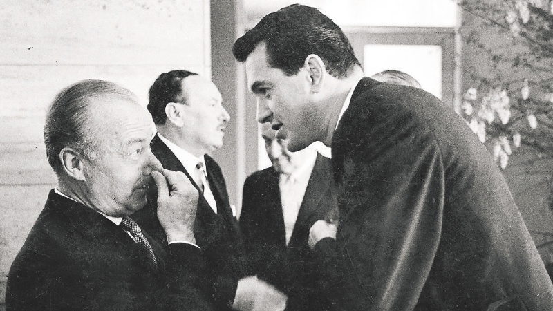 Bambi-Sieger im Privatgespräch: Heinz Rühmann (links) und Rock Hudson
